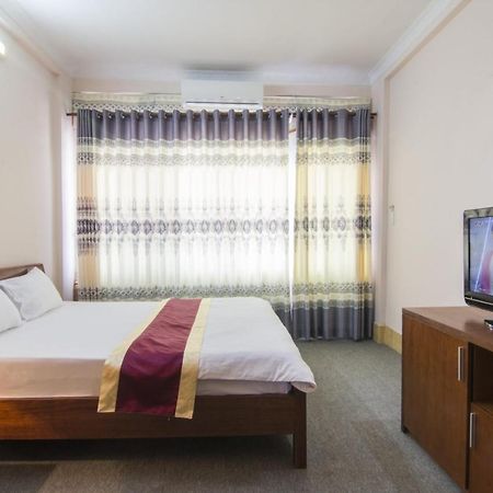 Khach San Ngan Hang - Bank Hotel ブンタオ エクステリア 写真